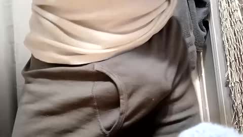 Snapshot of thatb1 chatting on February 26, 2025, 2:57 pm thatb1 online show from February 26, 2025, 2:57 pm