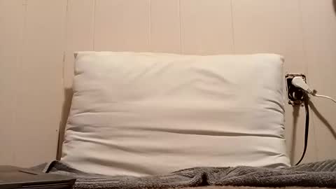 Snapshot of thatb1 chatting on October 31, 2025, 8:37 am thatb1 online show from October 31, 2025, 8:37 am