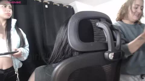   online show from September 18, 2025, 2:30 pm