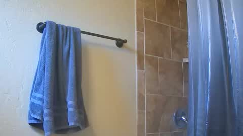 That guy  follow on X online show from December 18, 2025, 8:04 pm