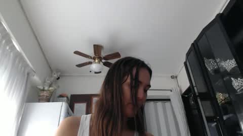 thayanizreal online show from April 18, 2026, 10:41 am