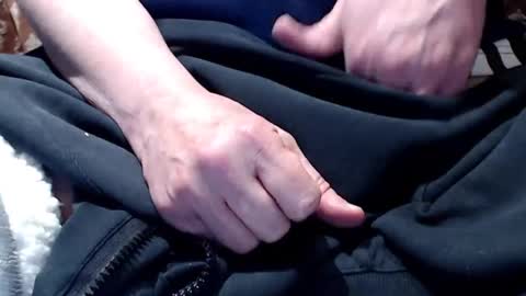 Snapshot of the1pocketrocket chatting on December 13, 2024, 10:55 pm the1pocketrocket online show from December 13, 2024, 10:55 pm