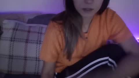 the crazy travellers online show from November 25, 2025, 9:53 am