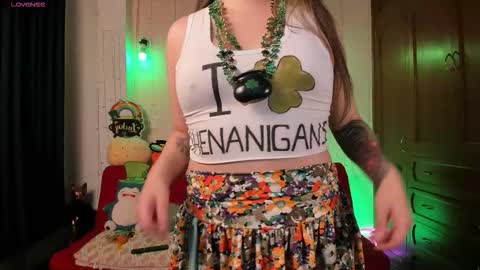 Giovanna online show from March 18, 2026, 1:31 am