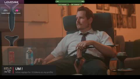 Snapshot of the_dilf chatting on May 6, 2026, 4:56 pm The DILF - online show from May 6, 2026, 4:56 pm