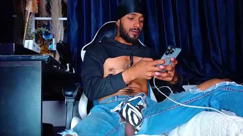 Snapshot of the_dog_lian chatting on March 12, 2026, 2:01 pm the dog lian online show from March 12, 2026, 2:01 pm