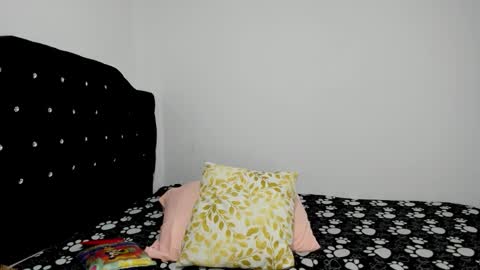 Snapshot of the_fantasy_ chatting on October 29, 2025, 12:24 am the_fantasy_ online show from October 29, 2025, 12:24 am