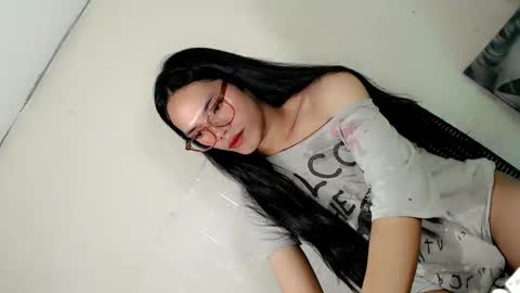 the_horny_bella online show from March 26, 2026, 2:33 pm