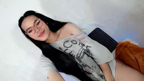 the_horny_bella online show from April 4, 2026, 5:21 pm