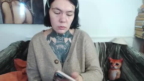 the_ice_woman online show from September 19, 2025, 2:46 am