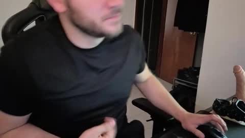 Snapshot of the_king74 chatting on September 23, 2025, 9:40 pm the_king74 online show from September 23, 2025, 9:40 pm