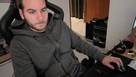 Snapshot of the_king74 chatting on September 26, 2025, 2:37 am the_king74 online show from September 26, 2025, 2:37 am