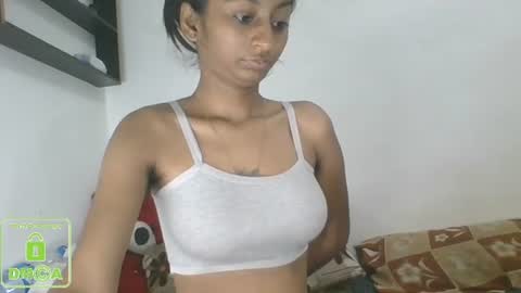 Snapshot of the_right_girl chatting on February 18, 2025, 10:16 am Suzan Sexy online show from February 18, 2025, 10:16 am