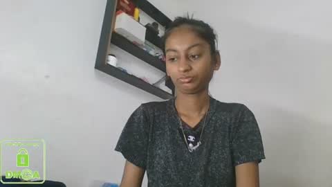 Snapshot of the_right_girl chatting on March 8, 2025, 4:12 am Suzan Sexy online show from March 8, 2025, 4:12 am