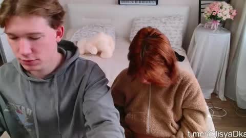 the_slutty_fox online show from April 20, 2026, 6:16 am
