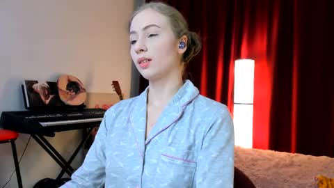 Ally    STREAMING ON TWITCH NOW Check my Twitter for updates online show from March 11, 2025, 5:35 pm