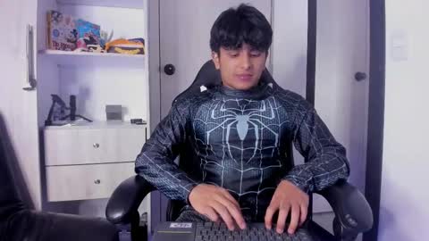 Snapshot of the_weed_guys chatting on October 30, 2025, 1:18 am Danny online show from October 30, 2025, 1:18 am