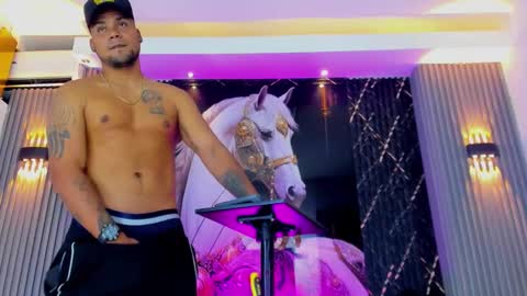 DEAN AND MARY online show from January 8, 2026, 8:22 pm