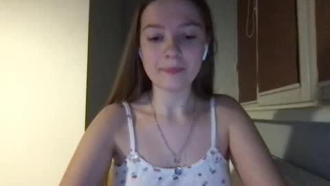 Crystal online show from February 6, 2025, 4:36 pm