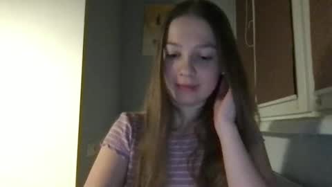 Crystal online show from February 17, 2025, 11:31 pm