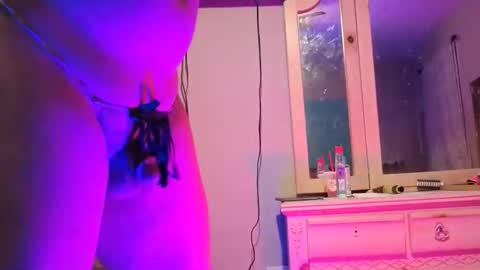 Snapshot of thedeviantdaddy chatting on November 1, 2025, 11:07 pm DeviantDaddy online show from November 1, 2025, 11:07 pm