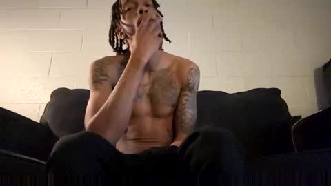 thee304slayer online show from December 2, 2025, 6:41 am