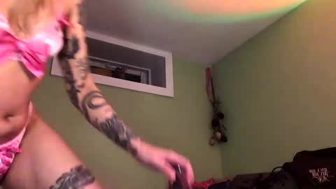 Snapshot of theeking_venus chatting on January 25, 2025, 2:58 am KIng Venus online show from January 25, 2025, 2:58 am