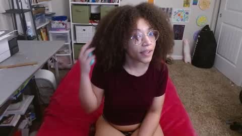 Snapshot of theenbygamer chatting on November 6, 2025, 7:37 pm olly online show from November 6, 2025, 7:37 pm