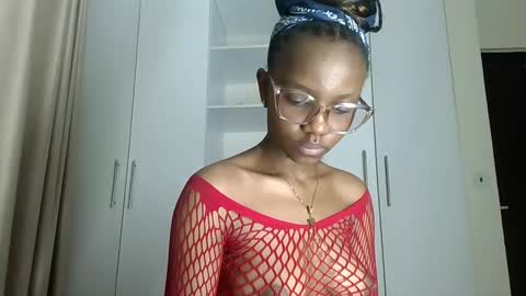 theequinn1 online show from May 7, 2026, 3:56 am