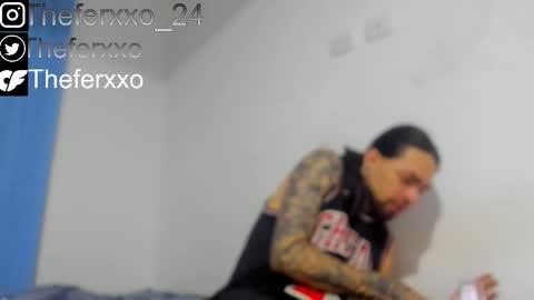 independent Model online show from November 18, 2025, 11:26 pm