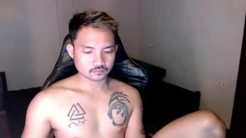 Snapshot of thefriskyasian chatting on January 26, 2025, 10:45 am Jaycee online show from January 26, 2025, 10:45 am