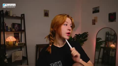   Streaming mostly at    online show from December 3, 2025, 11:36 pm