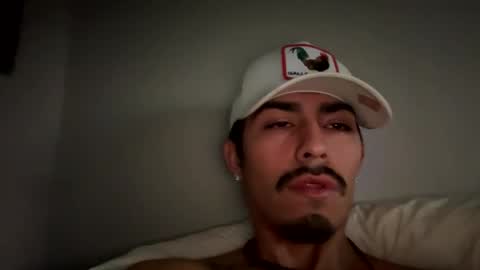 Snapshot of theglorious2002 chatting on November 27, 2025, 7:05 pm theglorious2002 online show from November 27, 2025, 7:05 pm