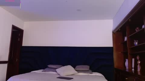 Peyton online show from April 9, 2026, 3:39 am