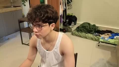 Green online show from March 25, 2026, 5:35 am