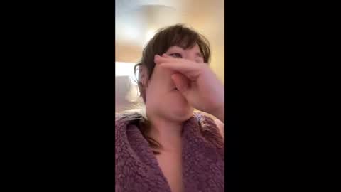 Snapshot of thehappylittleslut chatting on March 5, 2025, 12:44 pm TheHappyLittleSlut online show from March 5, 2025, 12:44 pm