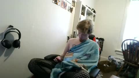 fuzzyfox online show from February 14, 2026, 5:43 pm