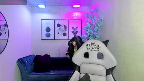 Theia  online show from November 29, 2025, 12:30 pm