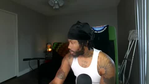 IXMCOUPLE444 online show from April 18, 2026, 1:42 am