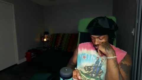 IXMCOUPLE444 online show from April 24, 2026, 2:25 am