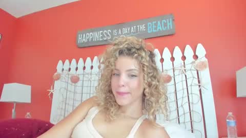 Lily Marie online show from January 1, 2025, 5:55 pm