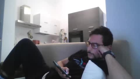 theitalianx95x online show from November 16, 2025, 2:22 pm