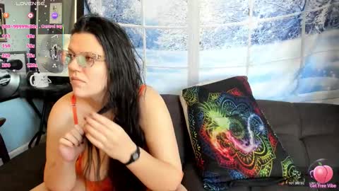 Goddess Nola online show from February 4, 2026, 1:17 pm