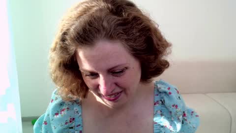 Ella online show from March 11, 2025, 6:53 am