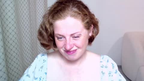 Ella online show from September 17, 2025, 5:42 am