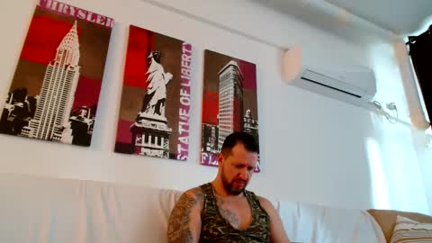 Snapshot of themastercomander chatting on January 19, 2025, 12:06 pm Big Alpha Daddy Master online show from January 19, 2025, 12:06 pm