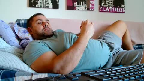 Snapshot of themastercomander chatting on March 5, 2025, 1:06 pm Big Alpha Daddy Master online show from March 5, 2025, 1:06 pm