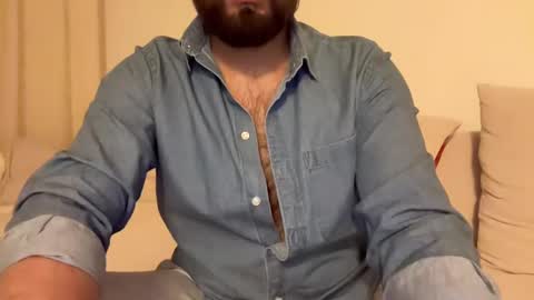 Snapshot of themonarchgoat chatting on December 18, 2024, 10:24 pm TheMonarchGoat online show from December 18, 2024, 10:24 pm