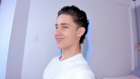 Snapshot of theohawke_ chatting on January 5, 2025, 4:38 pm THEO- MATEO online show from January 5, 2025, 4:38 pm