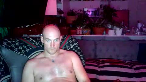 MISTERPOWERS online show from February 19, 2025, 2:33 am